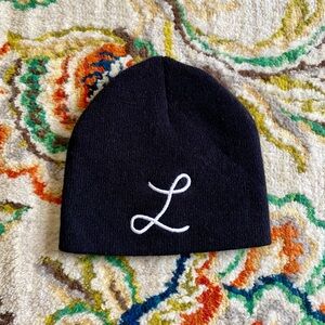 “L” Winter Hat Black